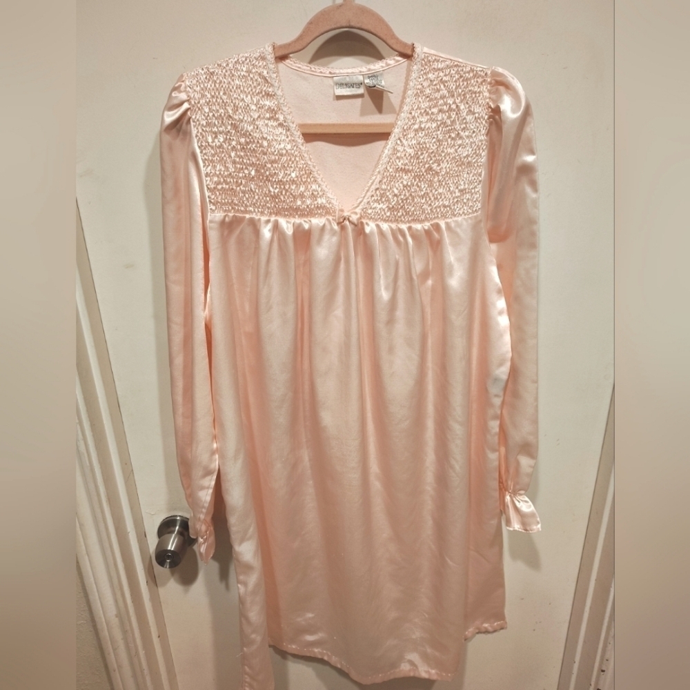 Delicates Women's Midi Pink Satin Cotton Backed Nightgown Dress Sz S-Smocked